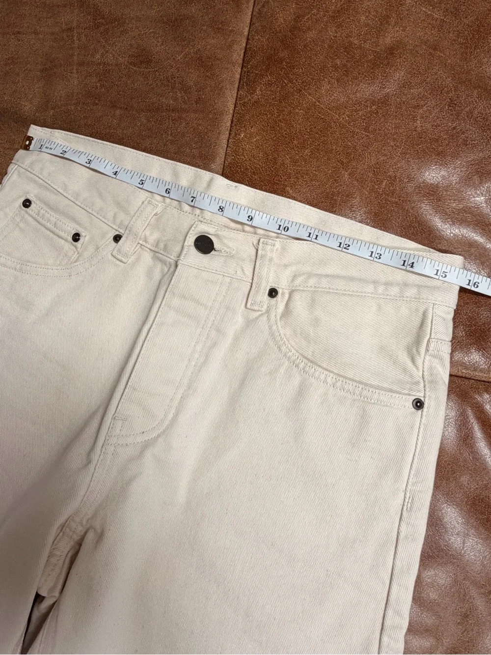 Carhartt WIP Newel Shorts Men’s 29 NWOT Natural Cream 7” Inseam Organic Cotton